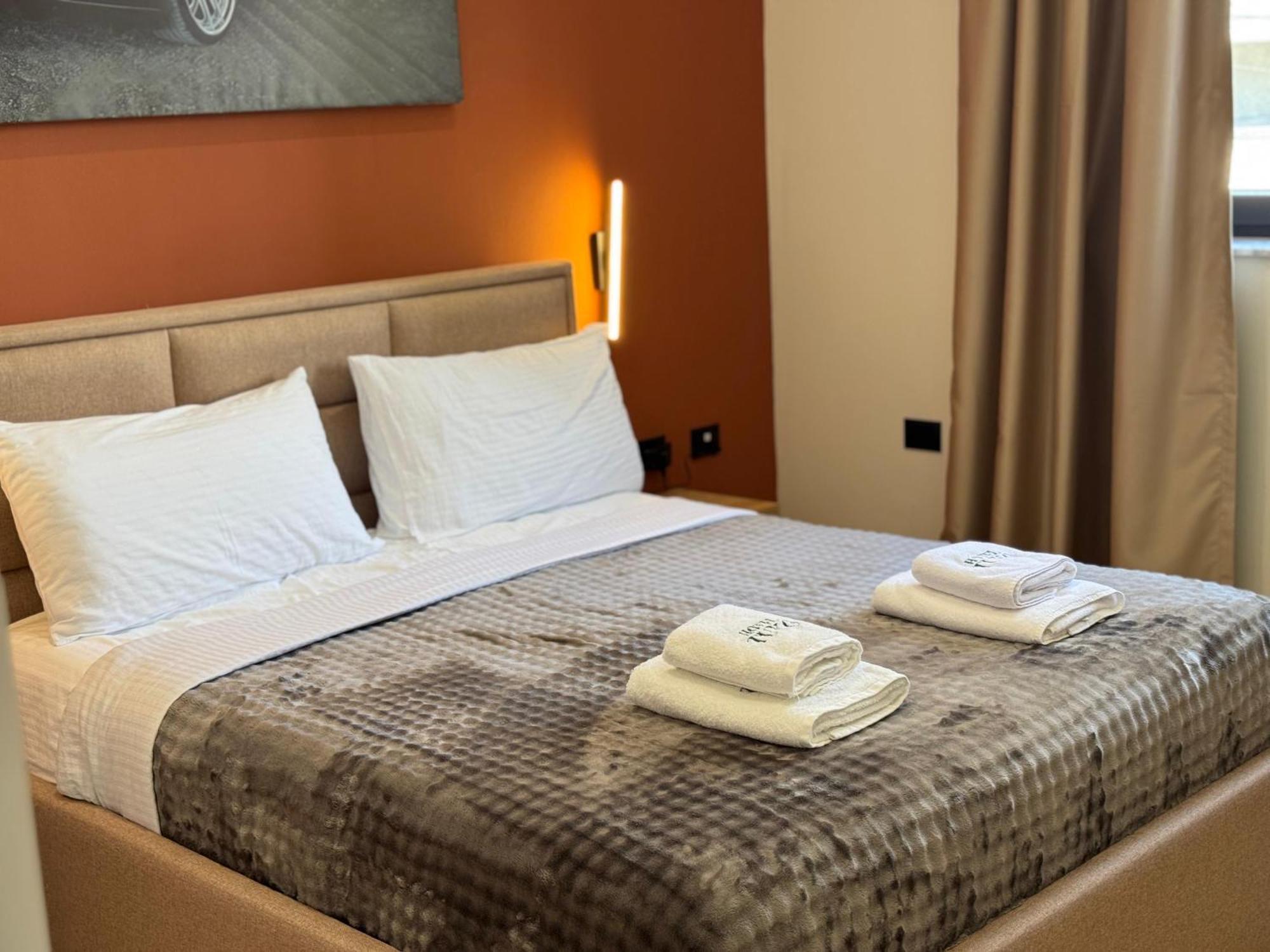 Hotel Tuyo Tirana